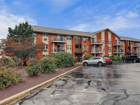 37 Bullocks Point Ave APT 3C