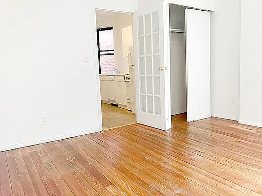 Rented by AJ Clarke | media 19