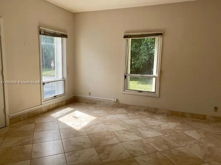 4450 S Jog Rd — Photo 11