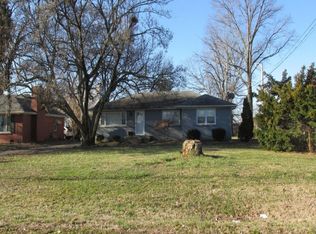 3360 Newburg Rd, Watterson Park, KY 40218