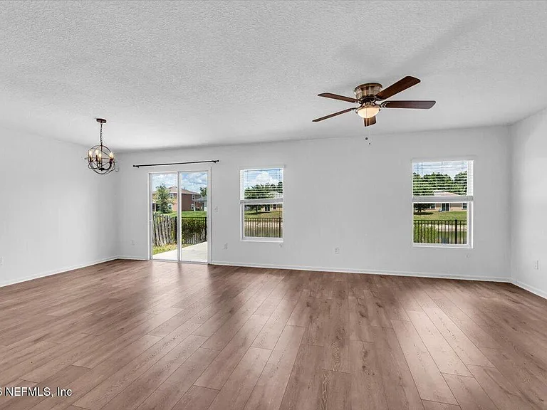 10281 Magnolia Hills Dr — Photo 8
