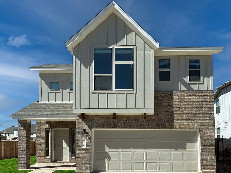 1st image of 401 Staunton Dr