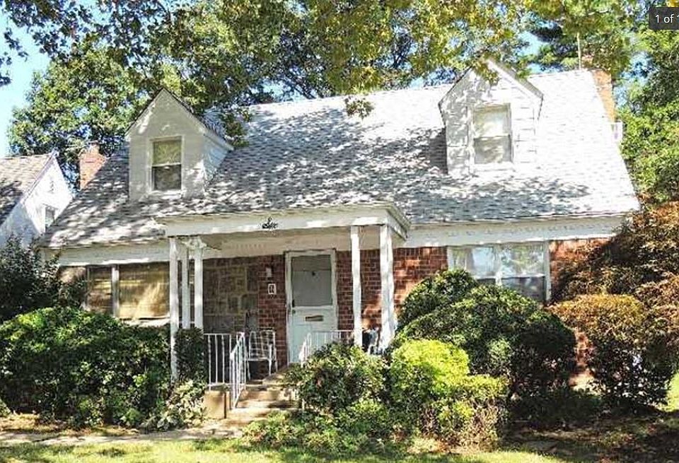 1st image of 6 Peter Ln