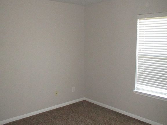 5th image of 16126 Majestic Glen Ln