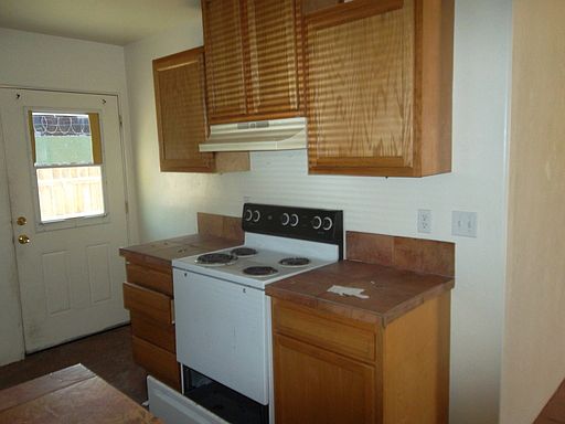 2nd image of 1919 S 8th Ave Unit 02