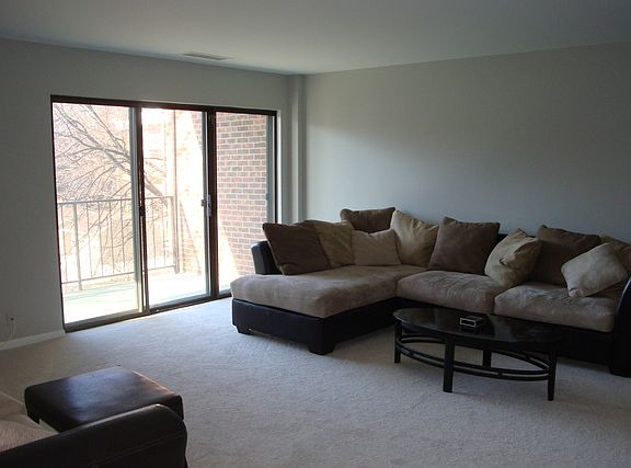 3rd image of 6585 Main St APT 303