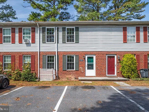 224 Carroll Dr, Stephens City, VA 22655