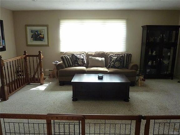 4th image of 25 Somerset Dr APT 13E