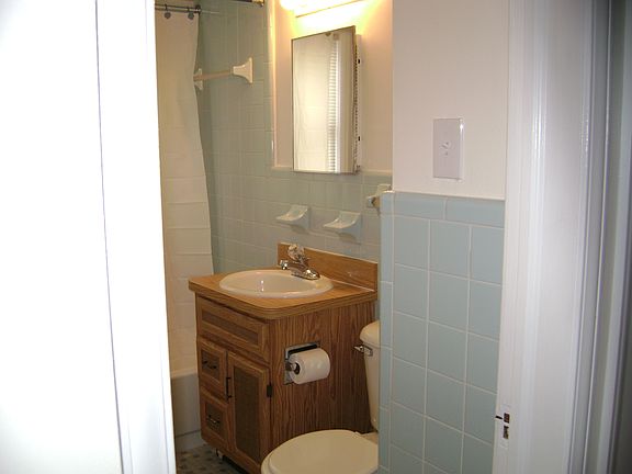 4th image of 514 N Altadena Ave