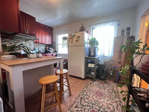 3rd image of 155 Prospect Ave #2