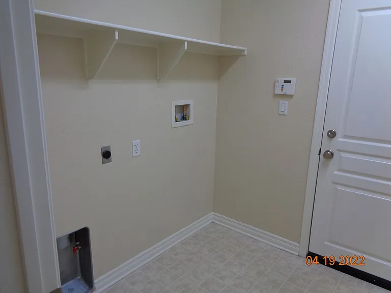 3131 Perdot Ave — Photo 11