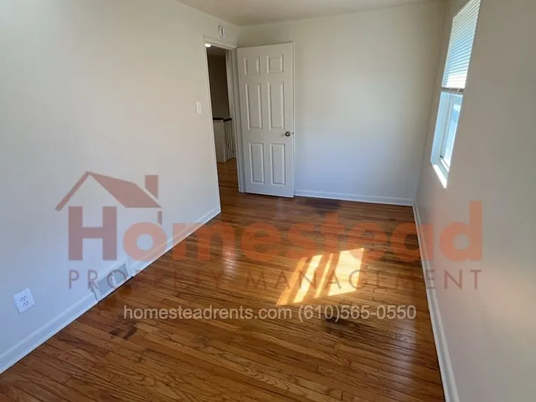 118 Felton Ave — Photo 13