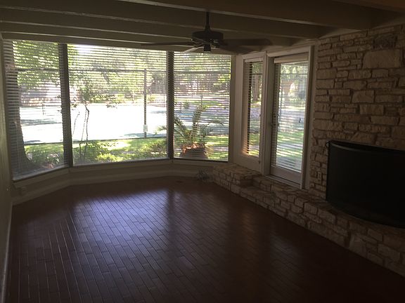 Living Room w/Fireplace