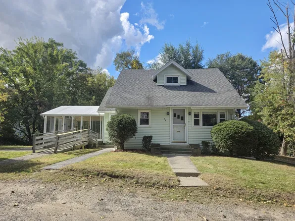 25 Barrett Ave, Worcester, MA 01605