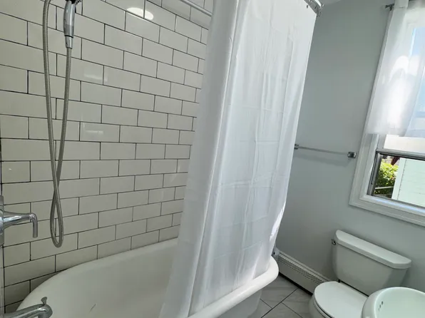 24 Pamrapo Avenue image 15 of 25