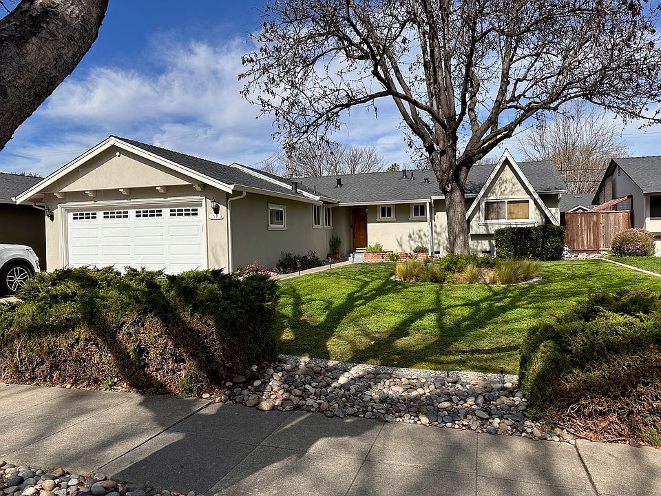 1st image of 1583 Willowgate Dr