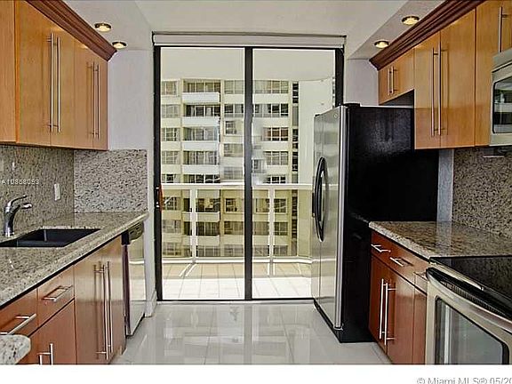 5th image of 9 Island Ave APT 1109