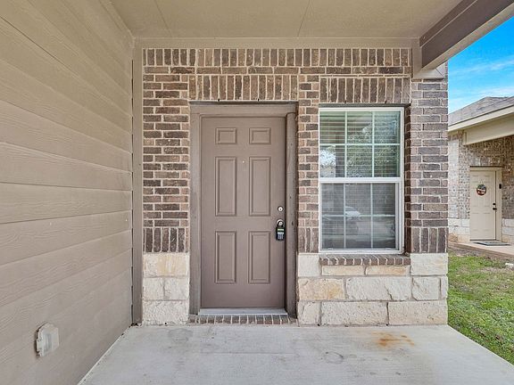 3rd image of 14910 Jolynn St