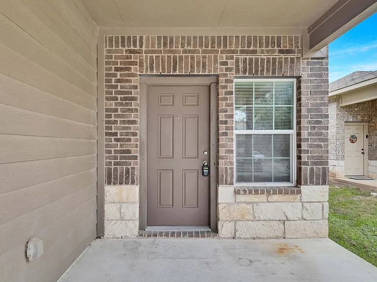 14910 Jolynn St — Photo 3