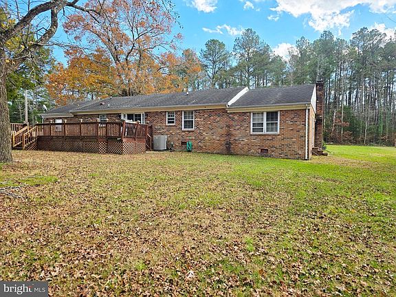 3rd image of 658 Islington Rd