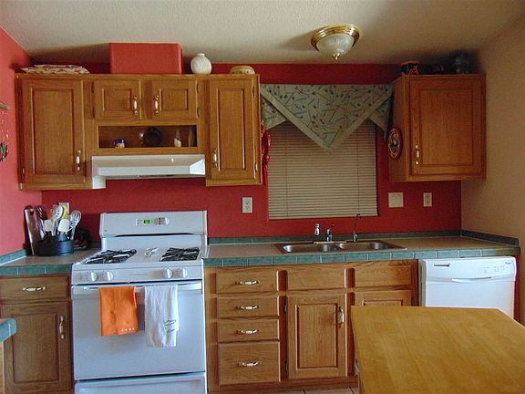 4th image of 12523 E 47th St