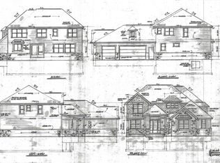 31264 Coachlight Ln, Bingham Farms, MI 48025