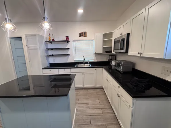 127 Virginia Ave #2, Waxahachie, TX 75165
