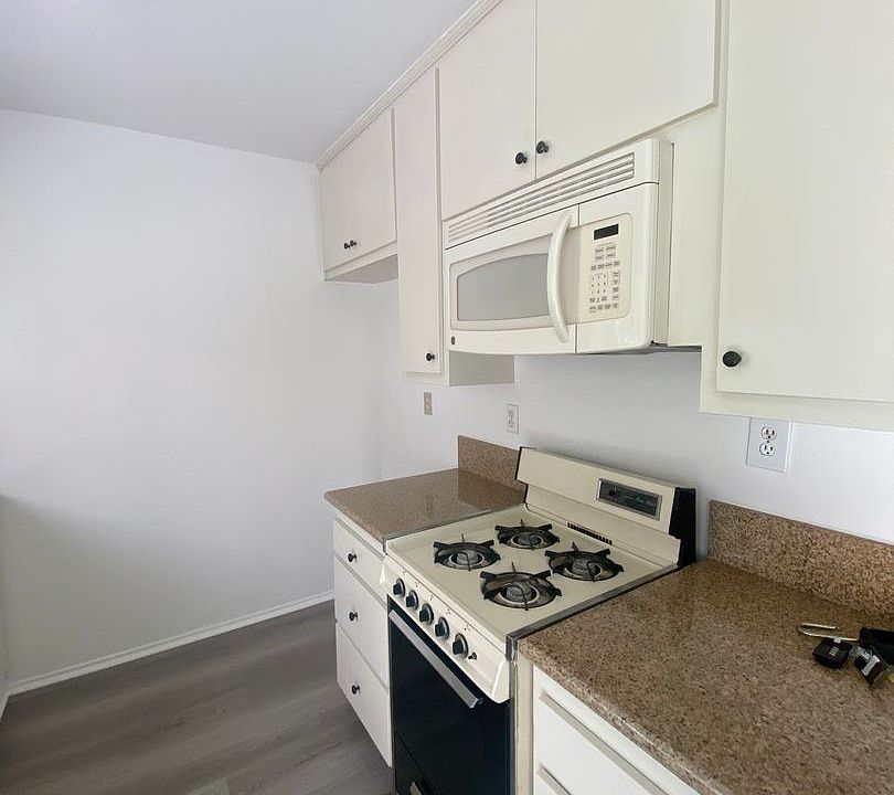 1st image of 3528 E 2nd St APT 3