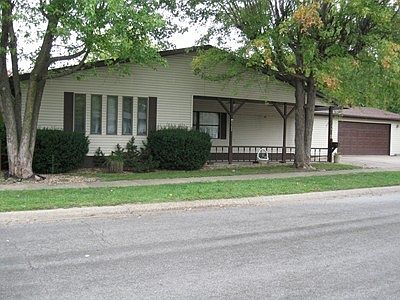2nd image of 2302 Commercial Ave