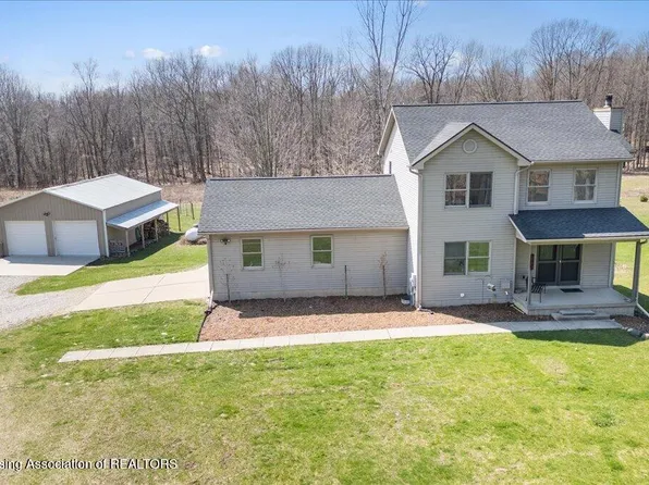 1783 Scout Rd, Eaton Rapids, MI 48827