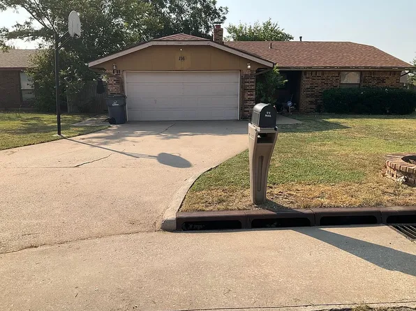 116 SE Trenton Rd, Lawton, OK 73501
