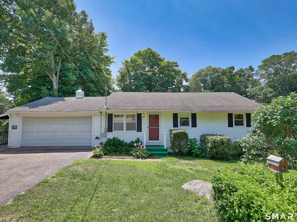 30 Adella Street, Naugatuck, CT 06770