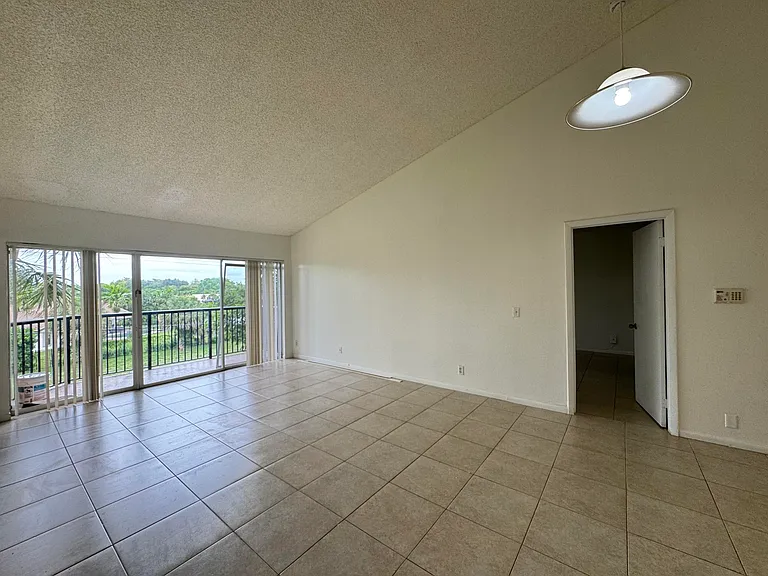 8891 Wiles Rd #303 — Photo 3