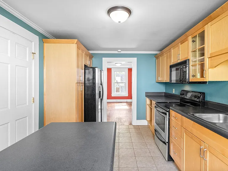 232 Georgia Ave — Photo 16