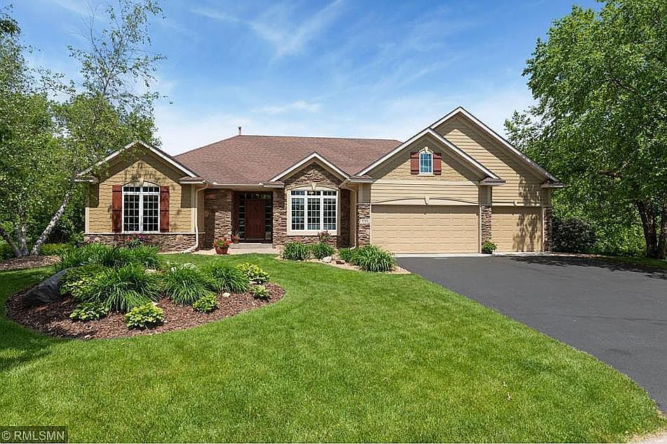1st image of 695 Heron Cir N