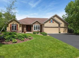 695 Heron Cir N, Oakdale, MN 55128