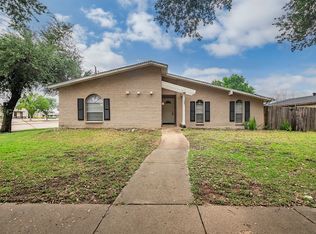 1901 Castille Dr, Carrollton, TX 75007
