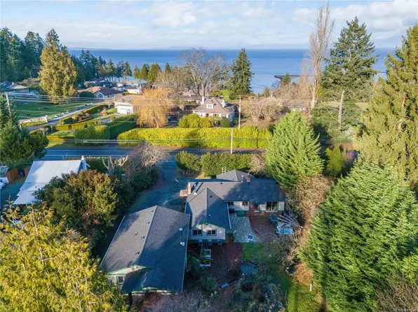 3872 Island Hwy W, Nanaimo, BC V9K 2G9