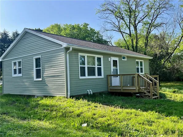 406 S Monroe Ave, Knob Noster, MO 65336