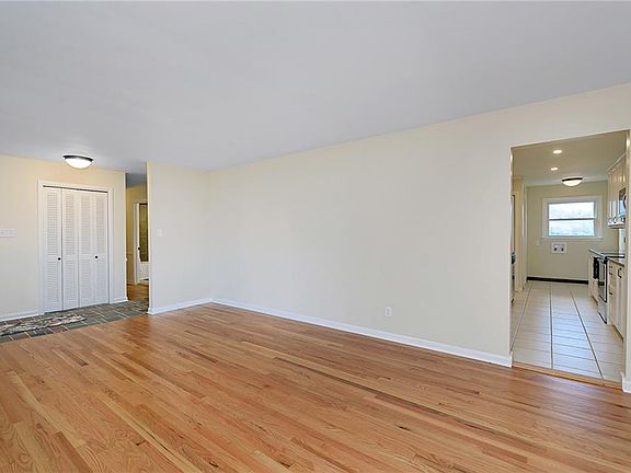 5th image of 3556 Highwoods Dr N