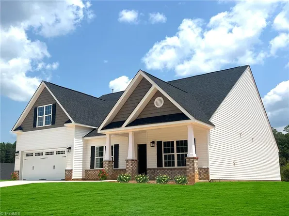 3722 Straw Hat Rd, Greensboro, NC 27410