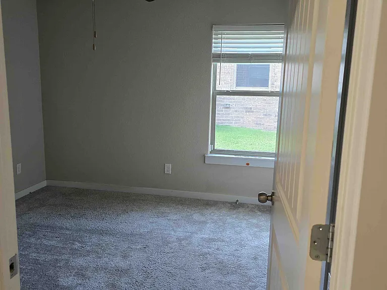 431 Red Robin St #431 — Photo 9