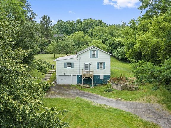 2nd image of 3826 Split Rock Rd