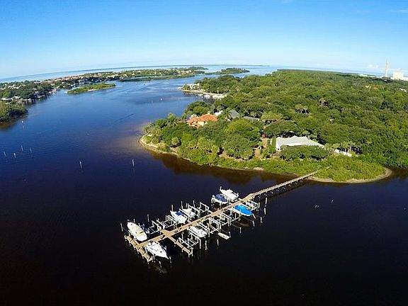 3rd image of 1749 Meyers Cove Dr