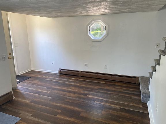 3rd image of 7 Waltham St #1