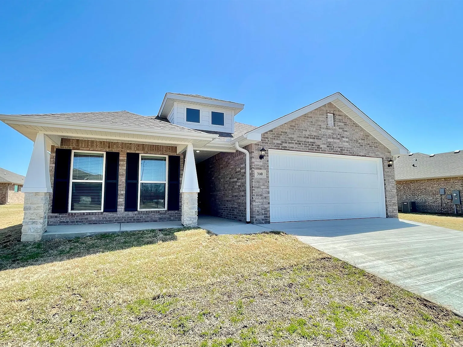 300 Oak Avenue Gentry, AR 72734 - 1 — Photo 1