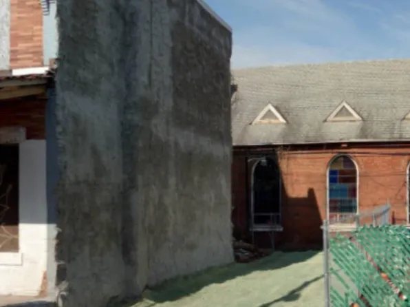 2504 N Myrtlewood St, Philadelphia, PA 19132