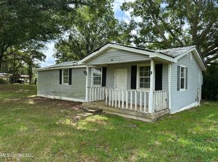 1273 Dry Creek Rd, Magee, MS 39111