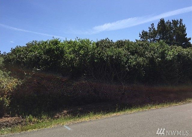 2nd image of 324 Sand Dune Ave NW