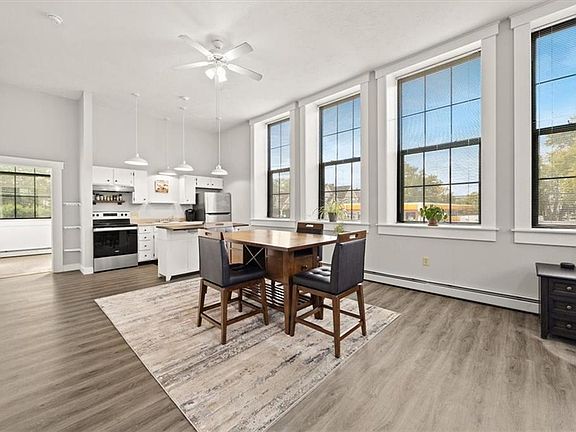 3rd image of 1044 Social St Unit A